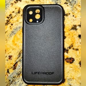 iPhone 11 Pro Survivor Waterproof Case - New